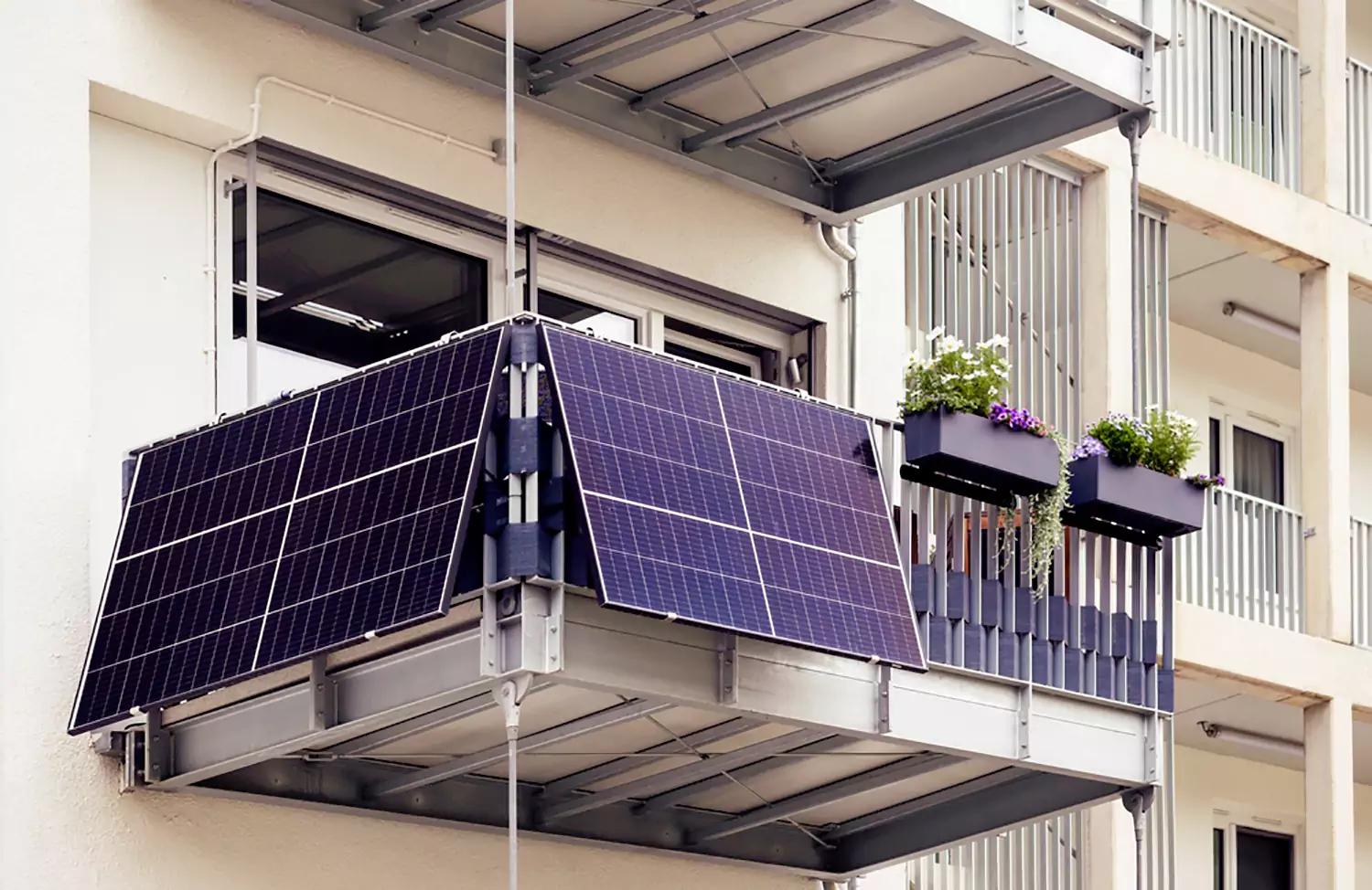 solar-panel-consultation